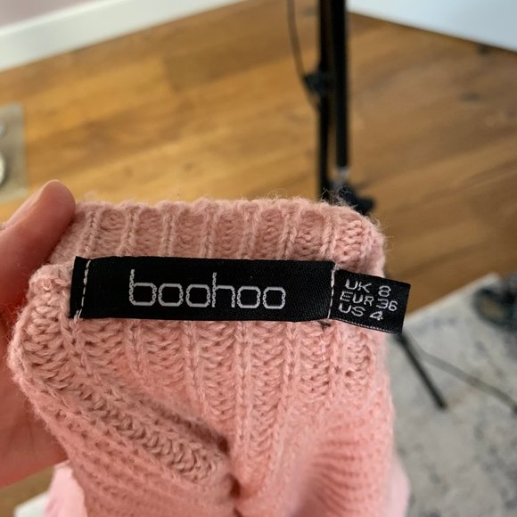 BOOHOO | Pink Knit Maternity V Neck Slouch Sweater - Picture 4 of 4